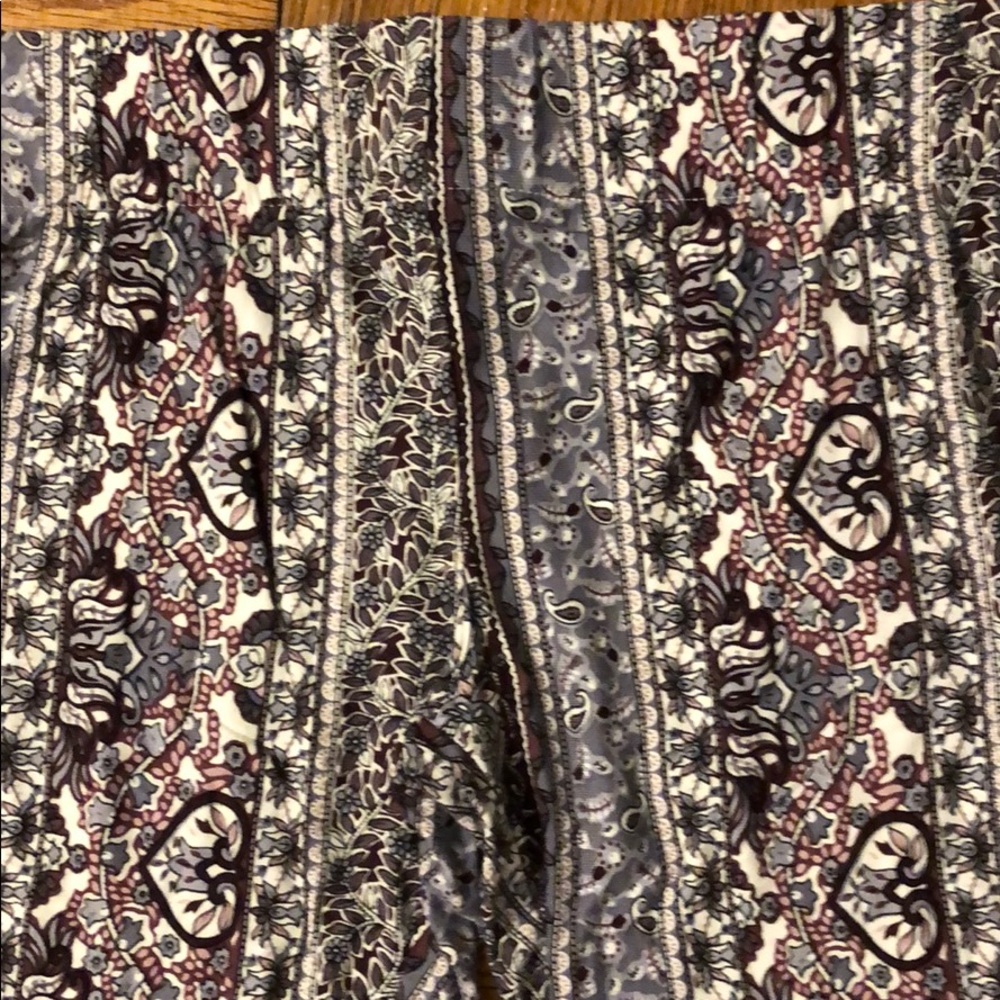 Patterned pants - Picture 2 of 2